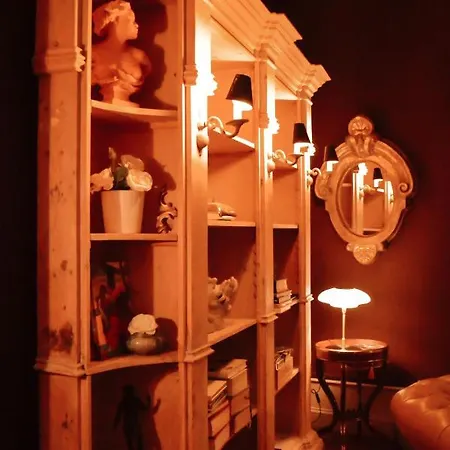 Nocleg ze śniadaniem Le Chai 3*