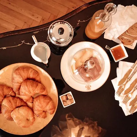 Nocleg ze śniadaniem Le Chai 3*