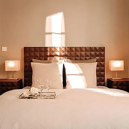 Le Chai Bed & Breakfast 3*